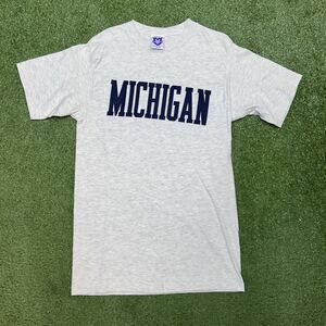 Vtg 90s Michigan Wolverines T-Shirt Size Large Spellout Made in USA Misprint